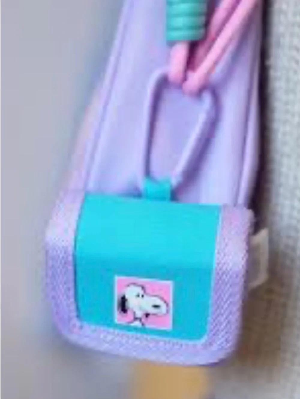 Miniso Snoopy AirPod Case